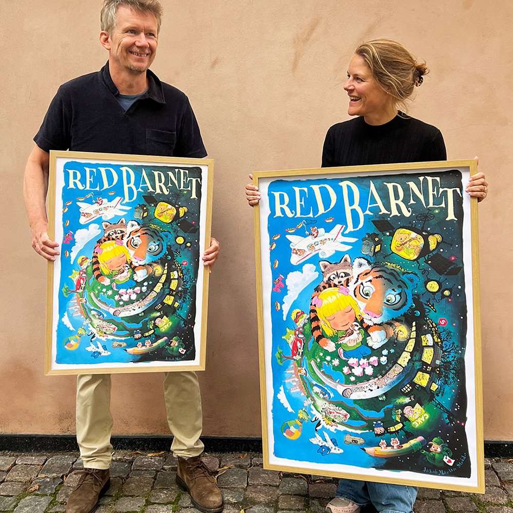 Jens Martin Strid og Johanne Schmidt-Nielsen med plakat