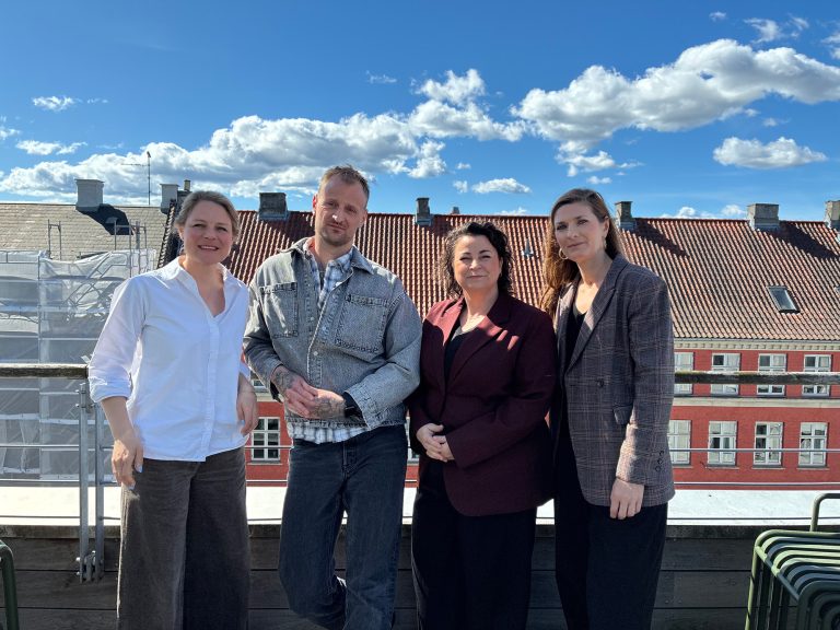 Johanne Schmidt-Nielsen, Pernille Spitz og Kasper Jørgensen og Annette Olesen.